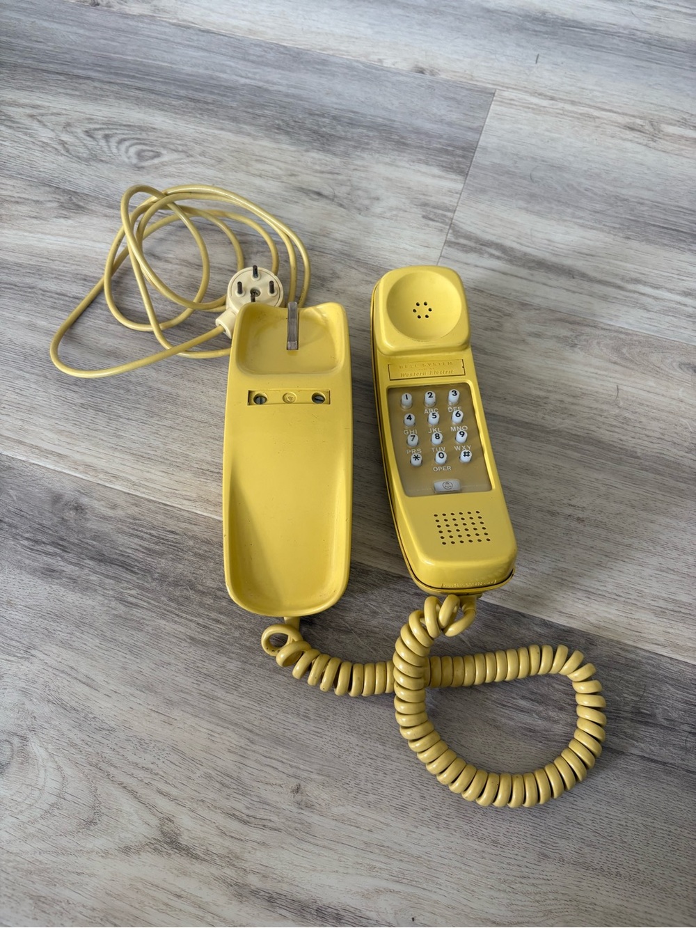 Vintage Yellow  Western Electric Push Button Trimline Telephone